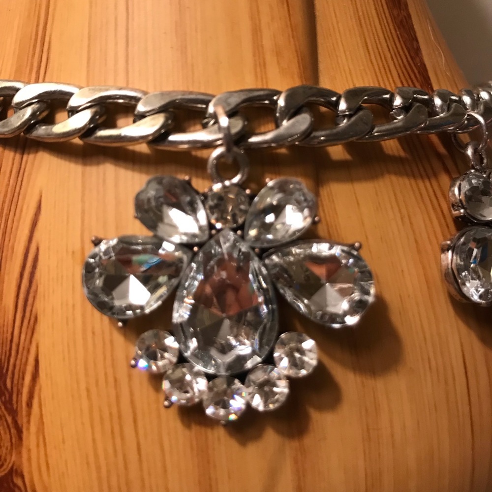 Necklace - Picture 5 of 8
